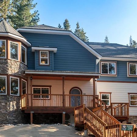 A Blue Sky Lodge Yosemite West Exterior photo